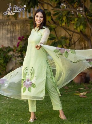 Flowero Heavy Fency Pair With Dupatta Set  fancy kurtis