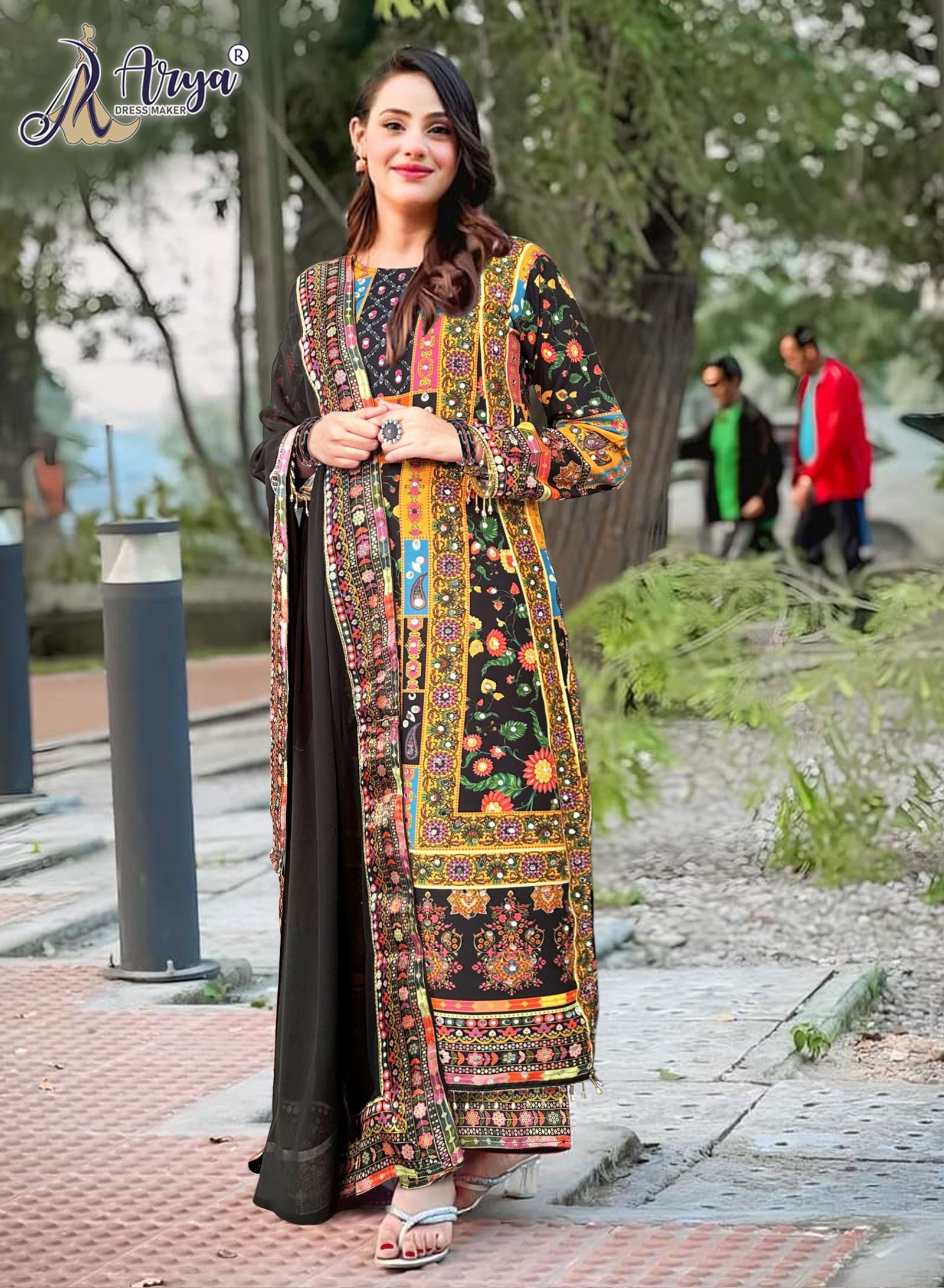 TUHI HEAVY FANCY PAIR WITH DUPATTA SET